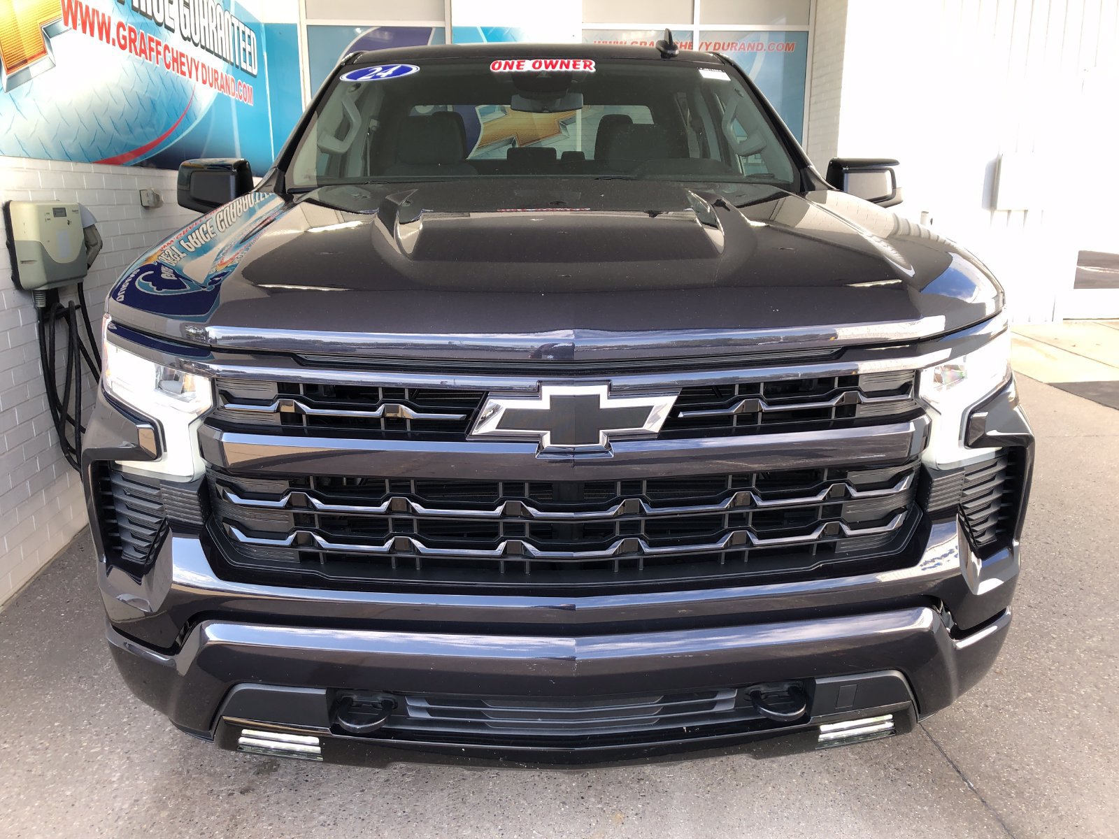 Used 2024 Chevrolet Silverado 1500 RST w/ Z71 Off-Road Package AWD/4WD image 2