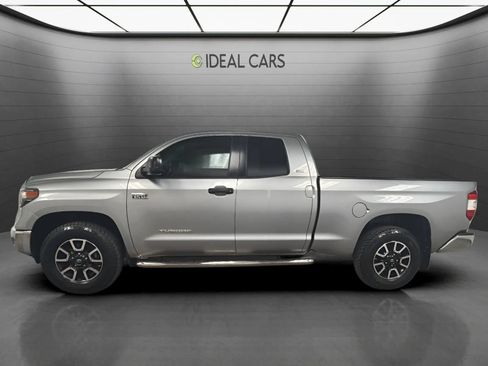 Used 2018 Toyota Tundra SR5 AWD/4WD image 8