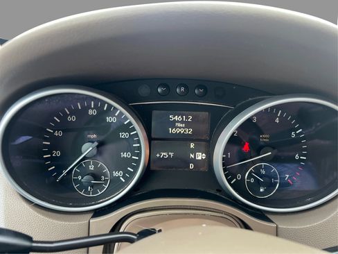 Used 2011 Mercedes-Benz ML 350 4MATIC image 20