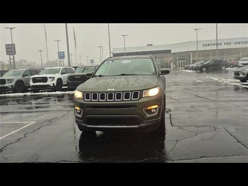 Used 2019 Jeep Compass Limited image 3