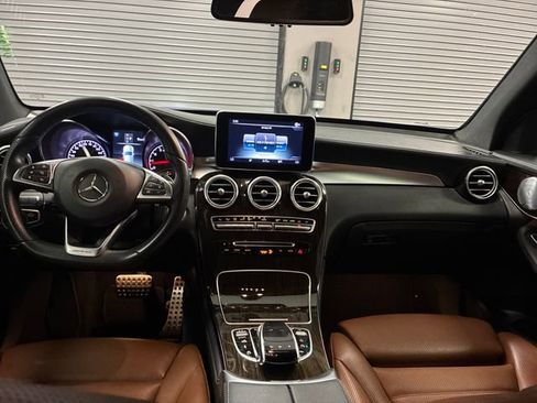Used 2018 Mercedes-Benz GLC 43 AMG 4MATIC image 12