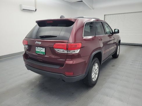 Used 2019 Jeep Grand Cherokee Laredo AWD/4WD image 9