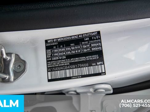 Used 2022 Mercedes-Benz GLB 250 w/ Premium Package Lite image 22