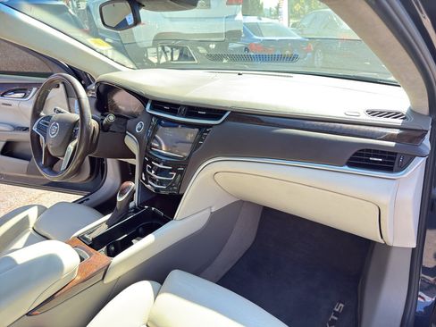 Used 2013 Cadillac XTS Platinum FWD image 19