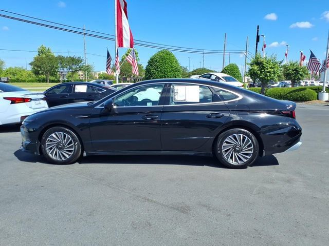 Used 2024 Hyundai Sonata SEL FWD image 3