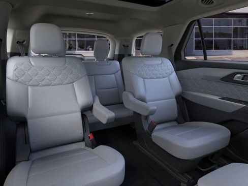New 2026 Ford Explorer Platinum w/ LUX Leather Package AWD/4WD image 15