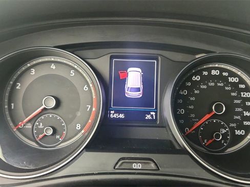 Used 2021 Volkswagen Atlas SE image 18