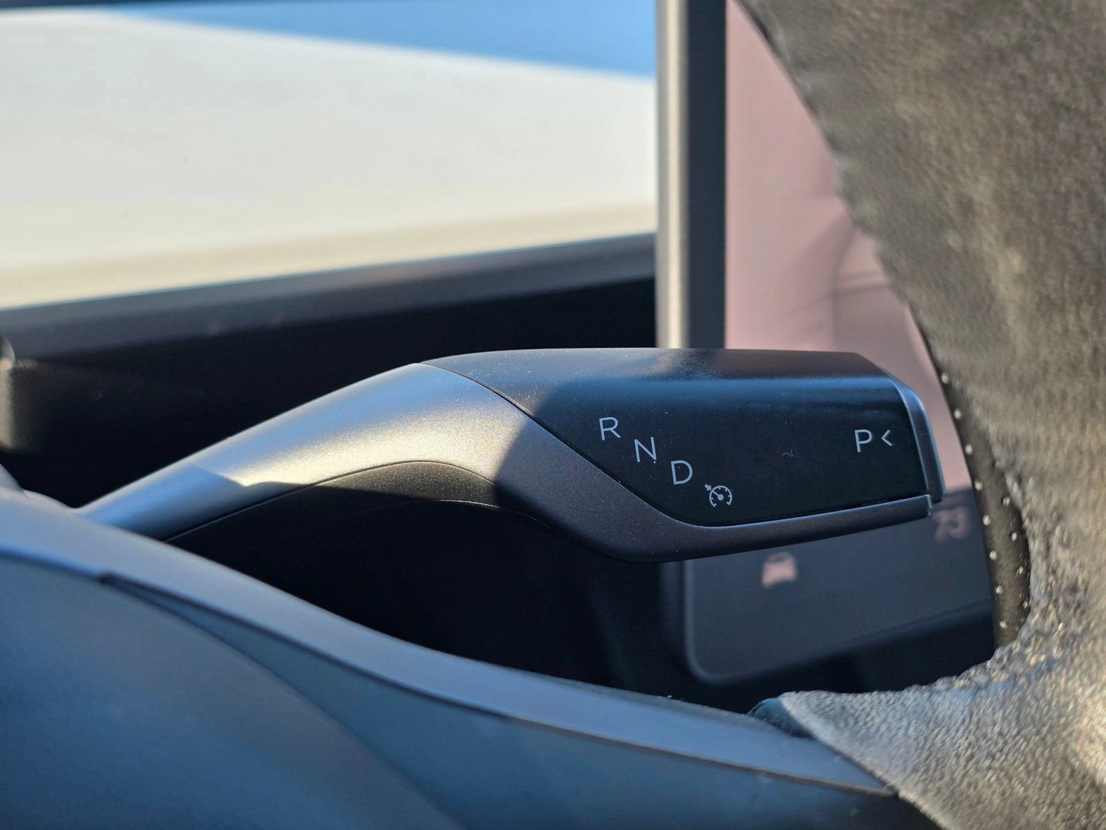 Used 2021 Tesla Model Y Long Range AWD/4WD image 35