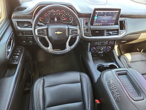 Used 2021 Chevrolet Tahoe LT w/ LT Signature Package image 10