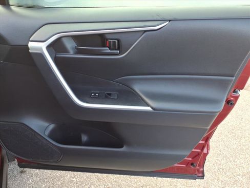 Used 2024 Toyota RAV4 LE image 17