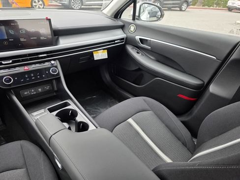 New 2025 Hyundai Sonata SEL image 18