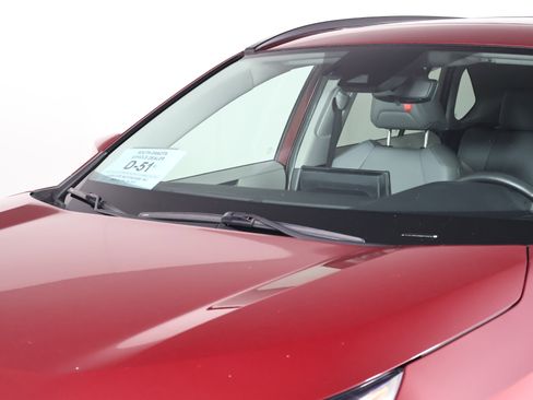 Used 2022 Toyota RAV4 XLE Premium image 12