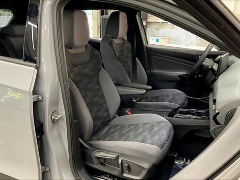 Used 2021 Volkswagen ID.4 Pro image 11