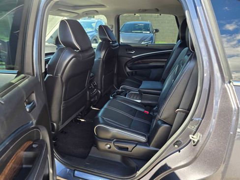 Used 2019 Acura MDX SH-AWD w/ Advance Package image 18