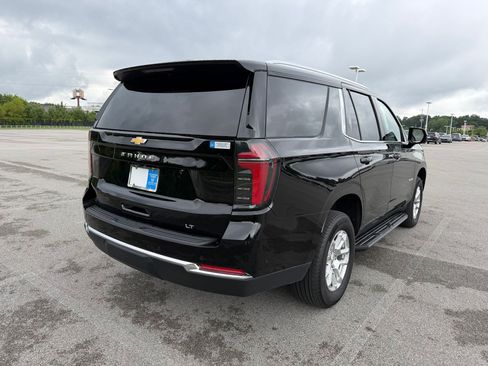 Used 2025 Chevrolet Tahoe LT RWD image 9