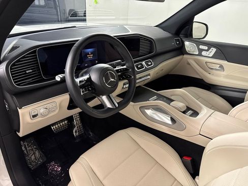 Certified 2025 Mercedes-Benz GLS 450 4MATIC image 13
