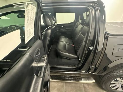 Used 2022 Toyota Tacoma Limited AWD/4WD image 23