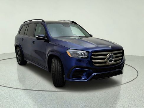 New 2026 Mercedes-Benz GLS 450 4MATIC image 4