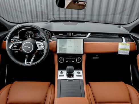 New 2026 Jaguar F-PACE R-Dynamic S image 19