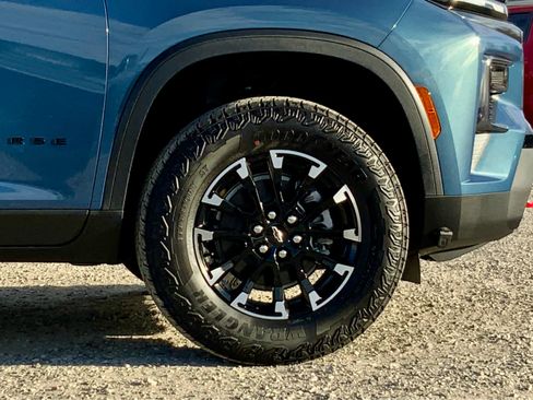 New 2026 Chevrolet Traverse Z71 w/ Driver Confidence Package image 15