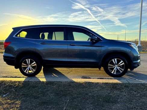 Used 2018 Honda Pilot EX image 5