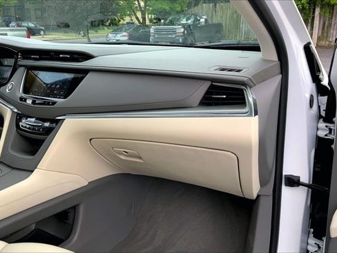 Used 2023 Cadillac XT5 Premium Luxury AWD/4WD image 16