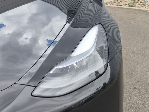 Used 2024 Tesla Model Y Long Range AWD/4WD image 10
