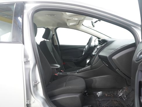 Used 2017 Ford Focus SE image 11