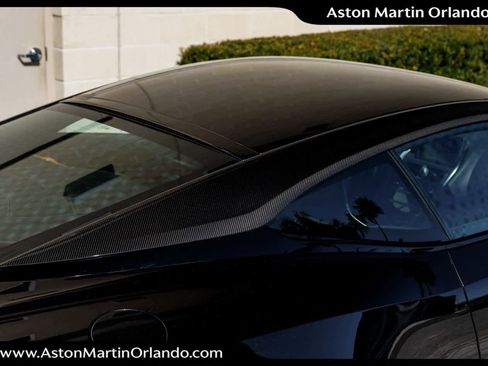 Used 2023 Aston Martin DBS Coupe image 34