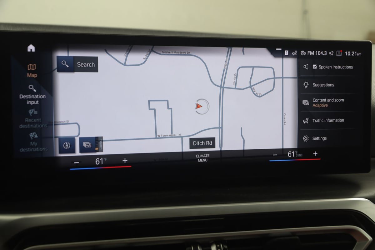 Used 2023 BMW 330i xDrive Sedan w/ Convenience Package AWD/4WD image 9