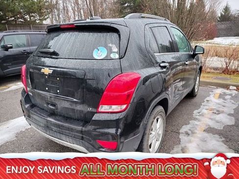 Used 2018 Chevrolet Trax LT w/ Sun & Sound Package image 4