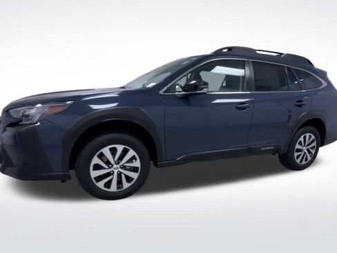 Used 2024 Subaru Outback Premium AWD/4WD image 4