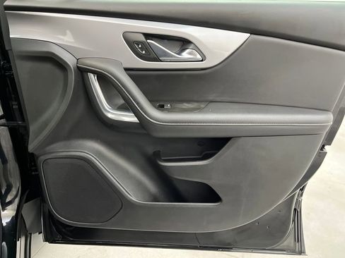 Used 2025 Chevrolet Blazer LT FWD image 24
