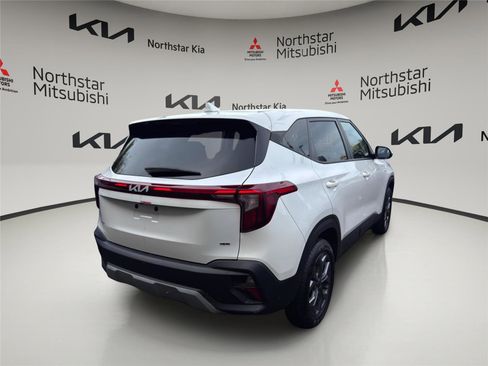 Used 2024 Kia Seltos LX image 4