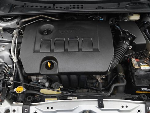 Used 2015 Toyota Corolla LE FWD image 27