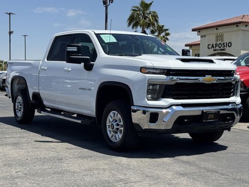 Used 2024 Chevrolet Silverado 2500 LT AWD/4WD image 1