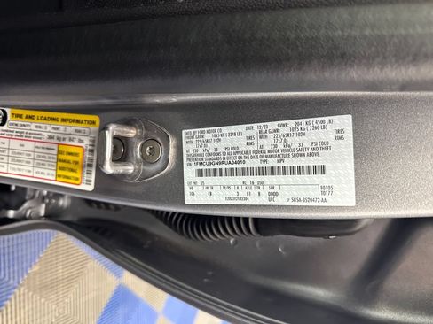 Used 2024 Ford Escape Active AWD/4WD image 38