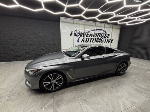 Used 2017 INFINITI Q60 3.0t w/ Cargo Package RWD image 8