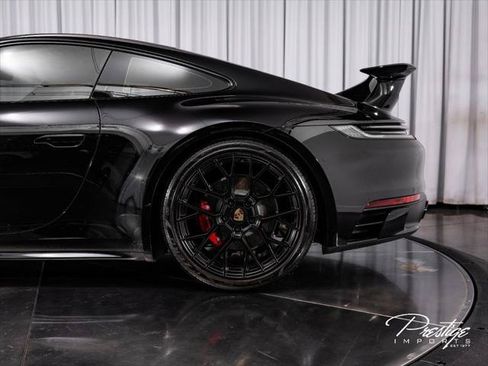 Used 2024 Porsche 911 Carrera S RWD image 8