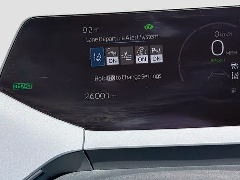 Used 2024 Toyota Prius XLE image 39