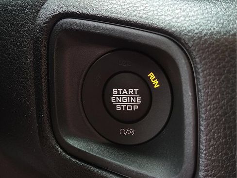 Used 2025 Jeep Wrangler Unlimited Sport AWD/4WD image 16