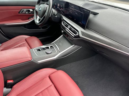 Used 2023 BMW 330i Sedan w/ Premium Package RWD image 14