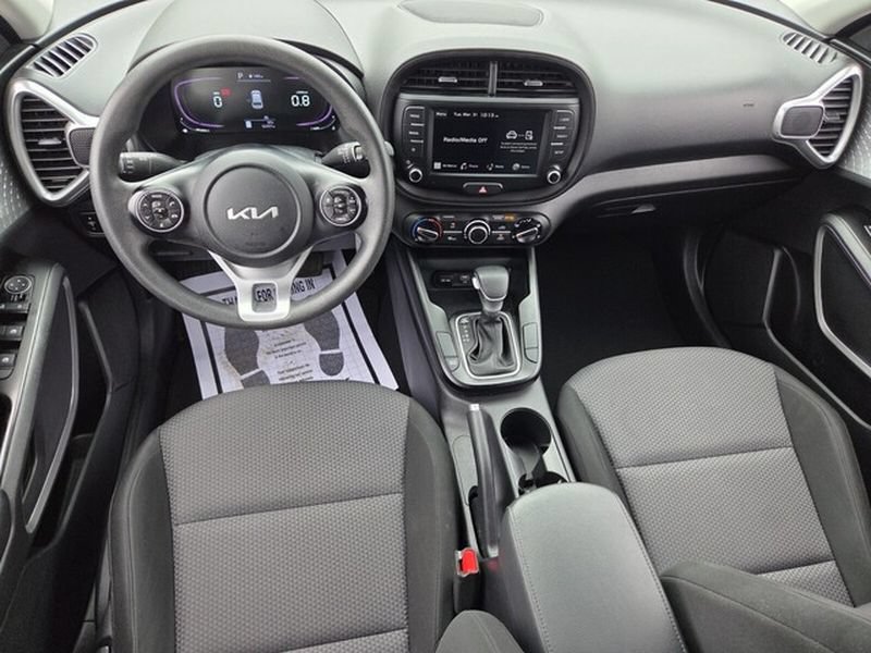 Used 2023 Kia Soul LX w/ Option Group 015 FWD image 10