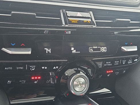 Certified 2025 Acura MDX w/Advance Package image 18