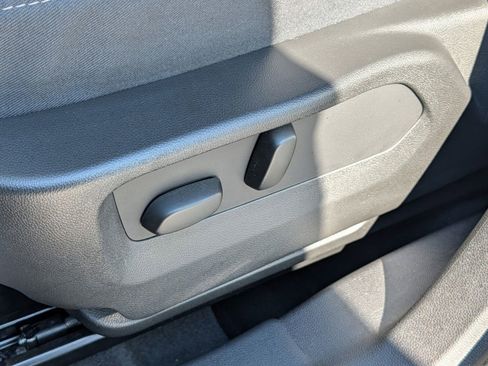 Used 2023 Buick Envision Preferred AWD/4WD image 17