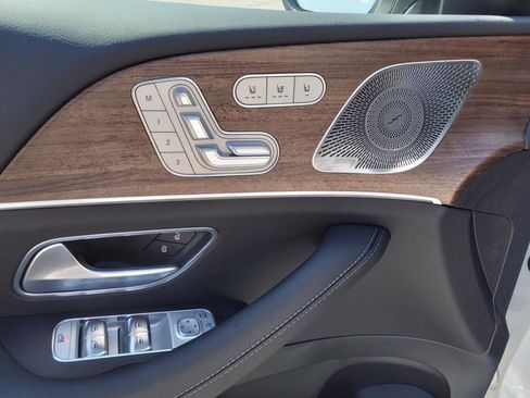 Used 2025 Mercedes-Benz GLS 450 GLS 450 image 13