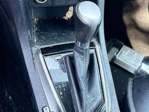 Used 2016 Toyota Corolla LE FWD image 19