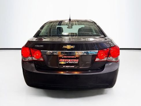Used 2014 Chevrolet Cruze LS FWD image 5