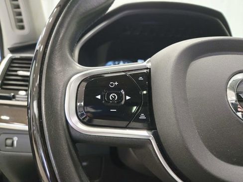 Used 2016 Volvo XC90 T6 Momentum w/ Momentum Plus Package image 20