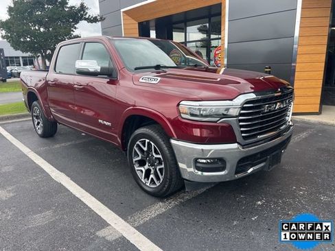 Used 2025 RAM 1500 Laramie AWD/4WD image 1